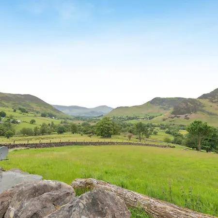 1 Bed In Newlands Oc-h43762 *